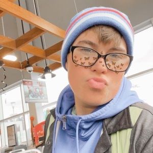 Meet your Posher, Kaylee